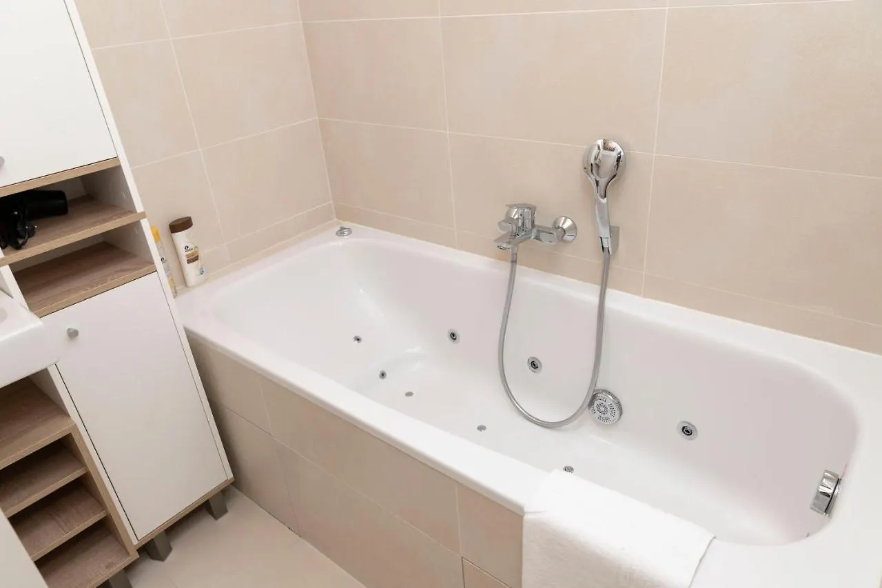 Dream Getaway Apartment With Jacuzzi And Pool Wien 0*,
