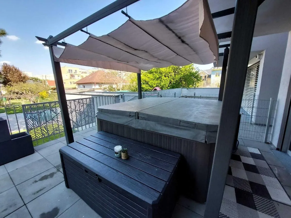 Dream Getaway Apartment With Jacuzzi And Pool Wien