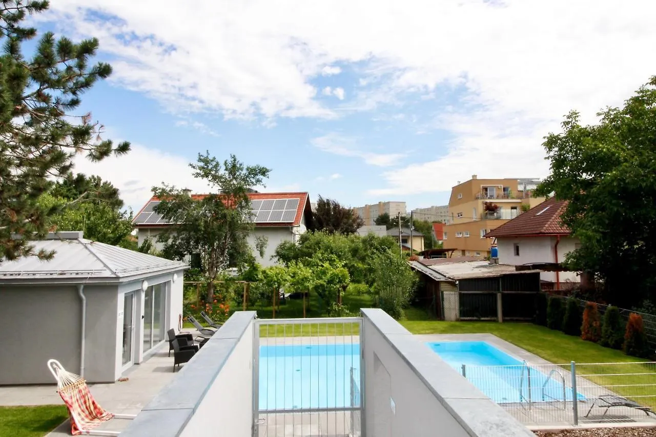 Dream Getaway Apartment With Jacuzzi And Pool Wien Österreich